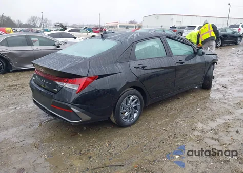 2024 Hyundai Elantra Hybrid Blue z USA, uszkodzony, nr VIN KMHLM4DJ6RU118017